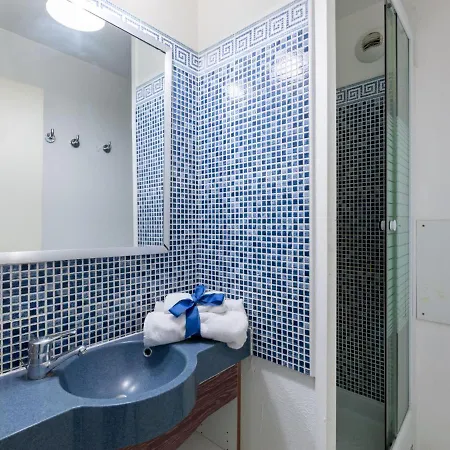 Apartment Le Hameau - K3 122 By Interhome Saint-Raphael (Var)