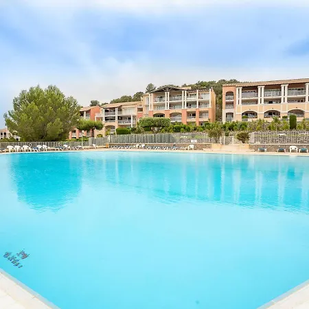 Apartment Le Hameau - K3 122 By Interhome Saint-Raphael (Var)