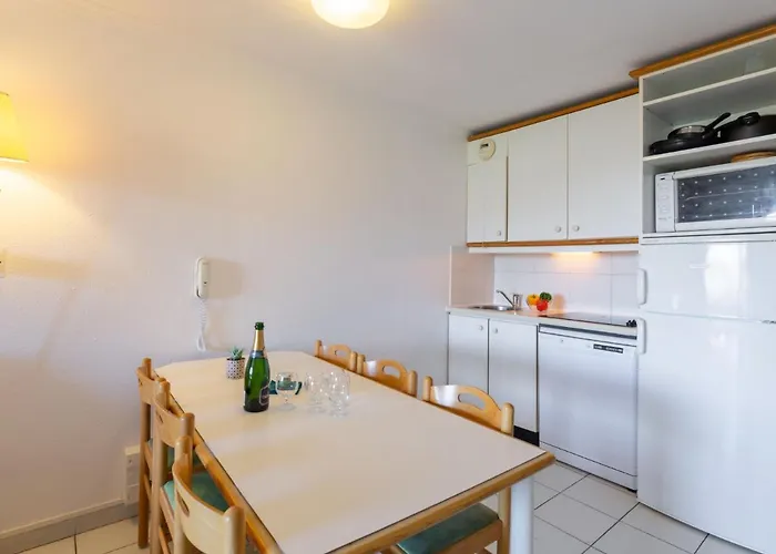 شقة Le Hameau - K3 122 By Interhome